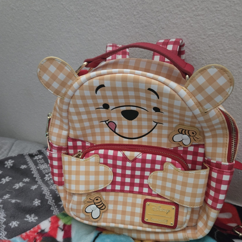 Winnie the pooh picnic Loungefly bag